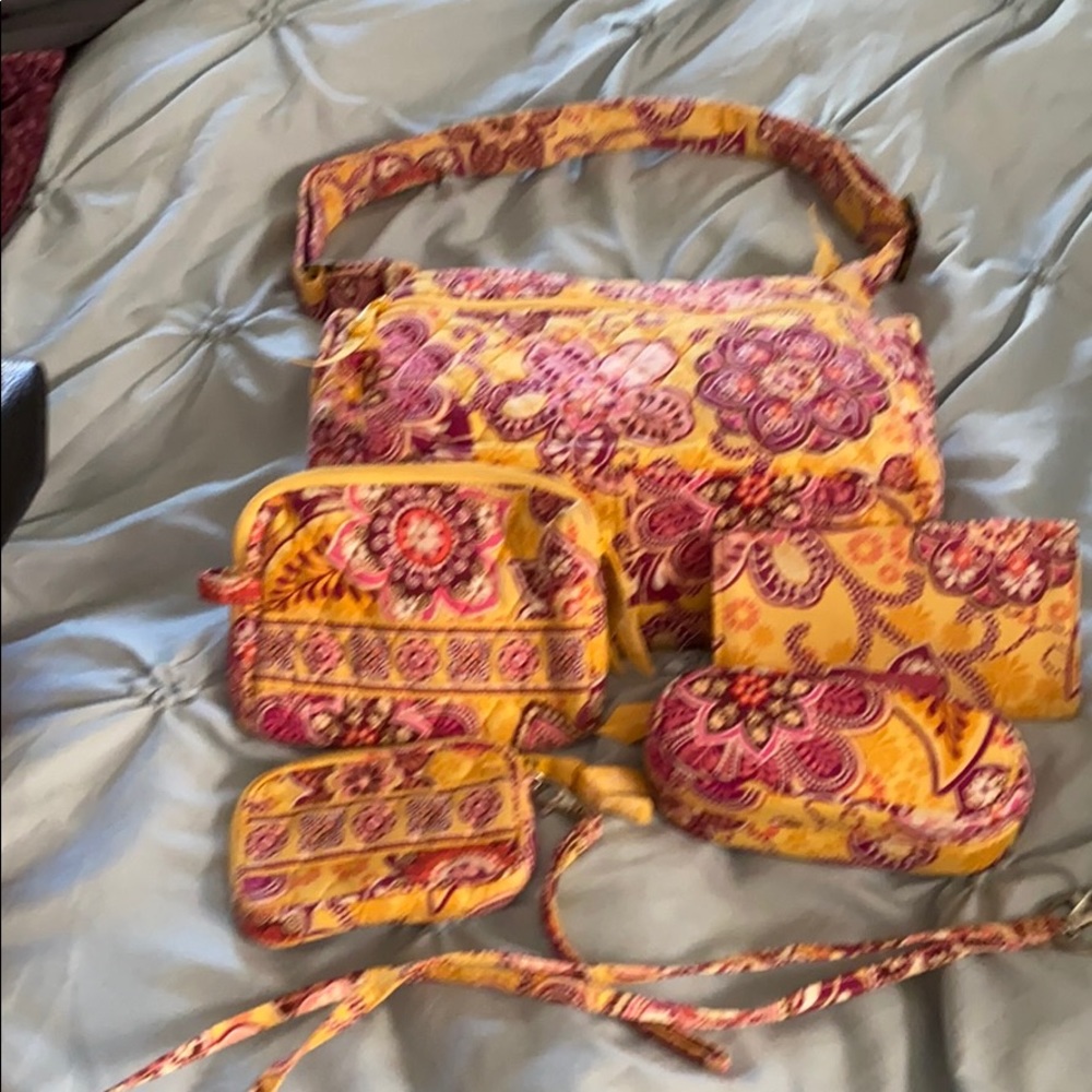Vera collection